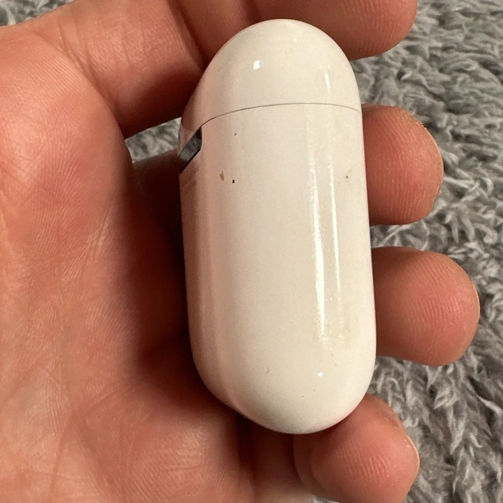 Genuine Apple AirPods Charging Case Only For Models: A1602 A1523 A2031 A2032